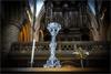 Durch 3D-Druck nachgebildeter Kerzenständer in der Kathedrale von Gloucester